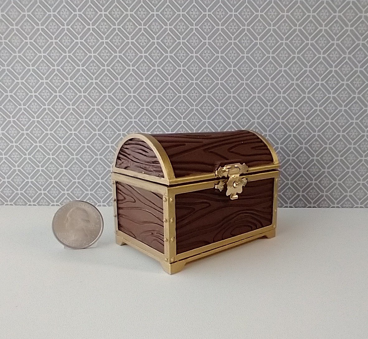 1:12 scale miniature battery lighted treasure chest in chocolate color wood grain texture lights up when lid is open