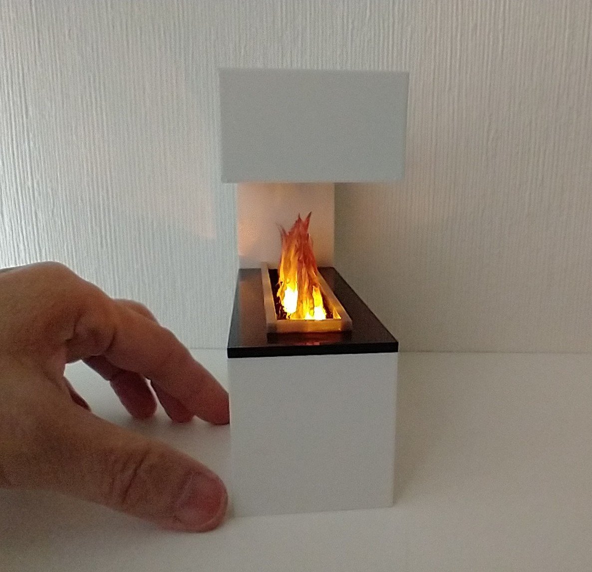 1:12 Dollhouse modern fireplace in white also as a room divider with battery operated flickering insert on two AAA batteries