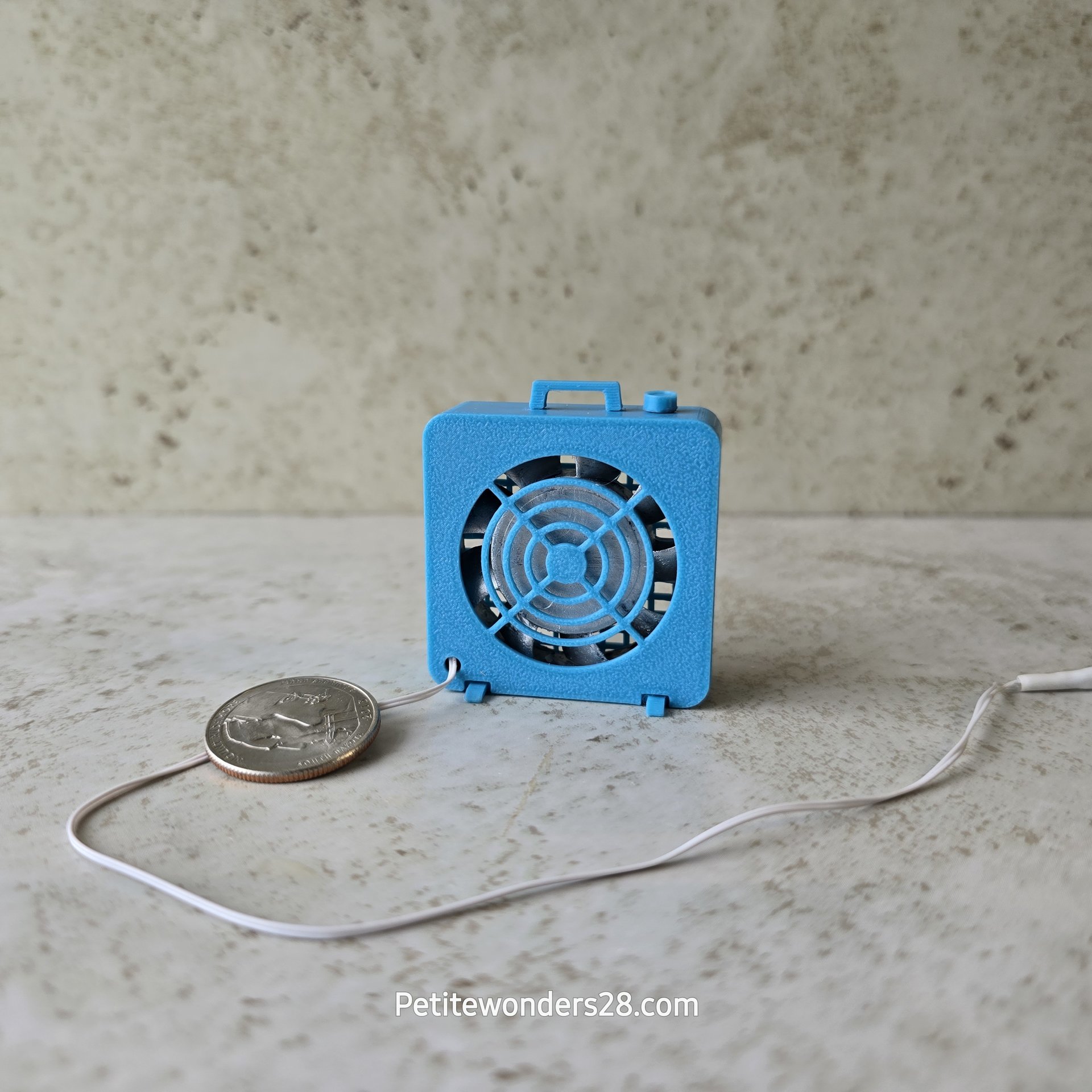 1:12 Dollhouse miniature box fan with real fan motor REF Turquoise