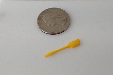 1:12 Dollhouse miniature faux silicone spatula REF Yellow