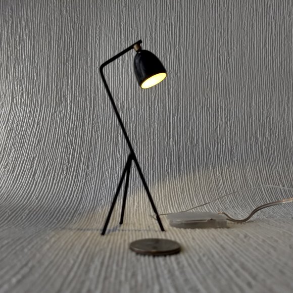 Mid-century style floor lamp / task lamp