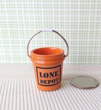 1:12 Dollhouse miniature all-purpose bucket equivalent to home center 5-gallon plastic bucket REF Orange