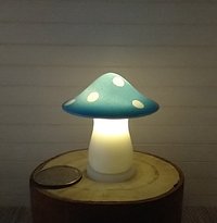 1:6 play scale battery operated toadstool table lamp Novelty lamp Blue mushroom lamp for 12-inch dolls