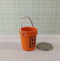 1:12 Dollhouse miniature all-purpose bucket equivalent to home center 5-gallon plastic bucket REF Orange