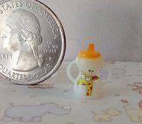 1:12 Dollhouse miniature sippy cup with easy grip handles giraffe and hearts decals REF Orange lid