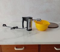 1:12 Dollhouse miniature hand mixer with power cord and plug REF Modern silver n black