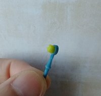 1:12 Dollhouse kitchen brush with handle REF Blue handle