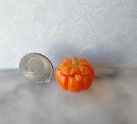 1:12 scale dollhouse pumpkin tureen with lid and ladle for Halloween Thanksgiving Decorative jar as centerpiece for fall decoration REF Orange