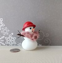 1:12 Dollhouse miniature light up snowlady with rabbit fur shawl and red hat Battery operated holiday decor REF Snowlady