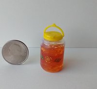 1:12 Dollhouse miniature large tea jar filled with faux tea and ice cubes REF Yellow lidded