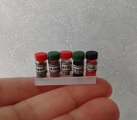 1:12 dollhouse miniature set of five spice jars in frosted acrylic rack REF 1 black lid