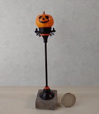 1:12 scale dollhouse pumpkin street lamp with brass post on faux concrete block Halloween decorative floor lamp No external wires REF 2-Faced Jack