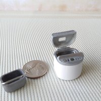 1:12 Dollhouse miniature bread maker Home bread machine with hinged lid and removable bread ban