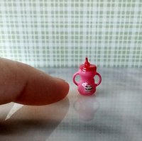 Dollhouse miniature holiday-themed sippy cup with easy grip handles REF Pink body, Christmas ornament, holly