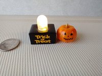 Battery lighted miniature Jack-o-Lantern Pumpkin light on black stand Halloween light for 1-inch scale or play scale REF Zigzag mouth