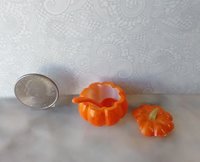 1:12 scale dollhouse pumpkin tureen with lid and ladle for Halloween Thanksgiving Decorative jar as centerpiece for fall decoration REF Orange