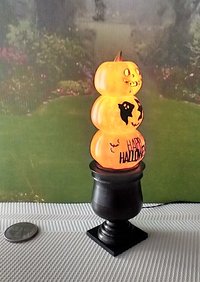 1:12 Dollhouse miniature stacked Halloween pumpkins in black planter Battery operated Halloween light with external wires