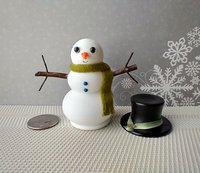 1:12 Dollhouse miniature light up snowman with removable hat Battery operated holiday decor REF Green scarf