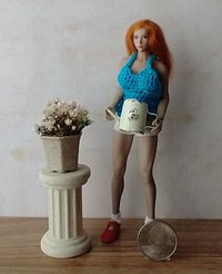1:12 Dollhouse garden pedestal with fine stone texture REF Fluted
