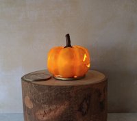 Battery operated miniature light up Jack-O-Lantern Pumpkin LED light for Halloween No external wires REF Triangle eyes