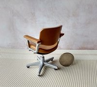 1:12 Dollhouse desk chair or task chair or office chair with padded armrests in leather tan REF Tan