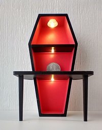 1:12 Dollhouse battery lighted coffin showcase with 3 LEDs and a built-in table