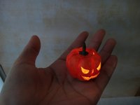 Battery operated miniature light up Jack-O-Lantern Pumpkin LED light for Halloween No external wires