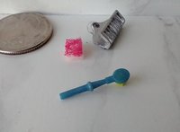 1:12 Dollhouse kitchen sink sponge holder with faux suction cup comes with one pink sponge Brush sold separately