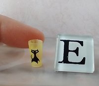 1:12 Dollhouse miniature MCM themed tumbler with atomic cat and boomerang decals REF E