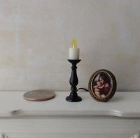1:12 Dollhouse slender candlestick with flickering flame Battery operated light up candle battery operated candle REF Medium