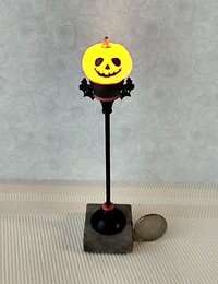 1:12 scale dollhouse pumpkin street lamp with brass post on faux concrete block Halloween decorative floor lamp No external wires REF 2-Faced Jack