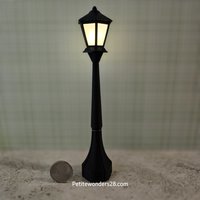 1:12 scale dollhouse battery lighted street lamp with removable lantern and wreath No external wires Price is for EACH lamp