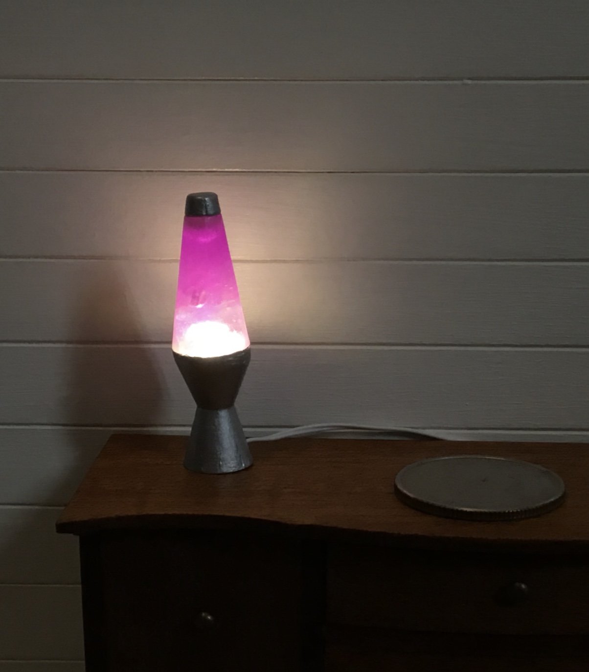 1:12 Dollhouse miniature Handcrafted retro lava lamp Battery operated LED table lamp MCM style with external wires - purple resin