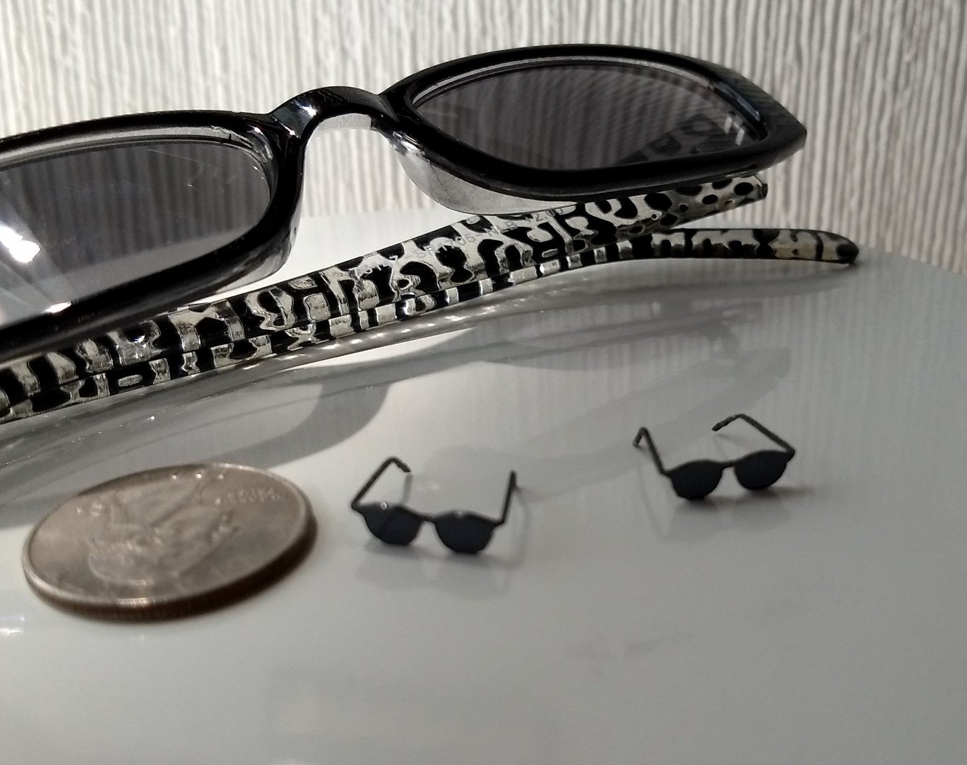 1:12 miniature sunglasses Cool shades Price is for EACH pair