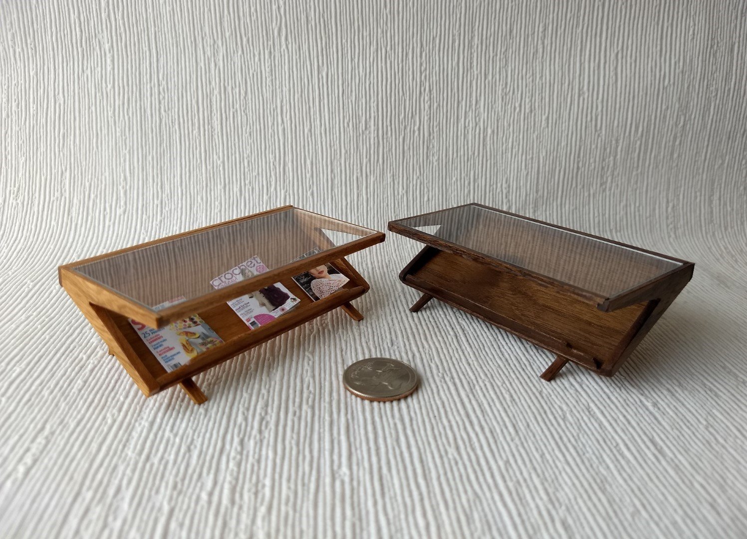 1:12 Dollhouse Mid-century styled coffee table acrylic top MCM magazine display coffee table in solid cherry wood