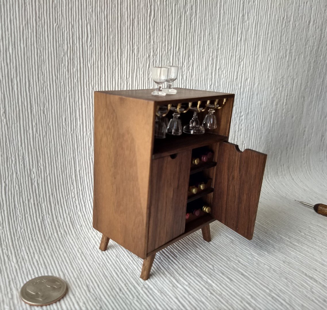 1:12 Dollhouse mid-century style bar cabinet in solid walnut with splayed legs and four wine glasses