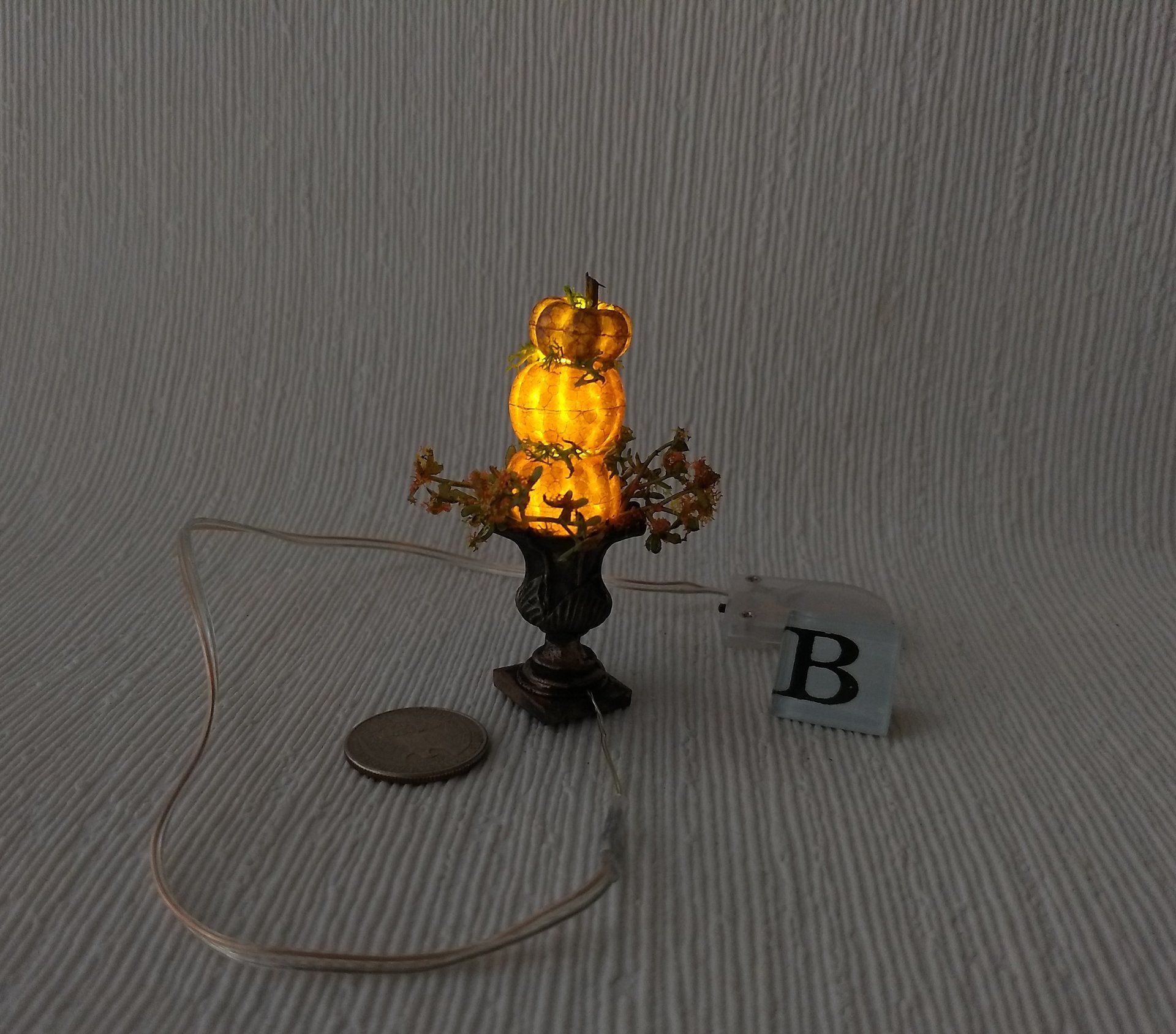 1:12 Dollhouse miniature stacked pumpkins topiary Light up pumpkins in black planter battery operated with external wires Price is for each unit