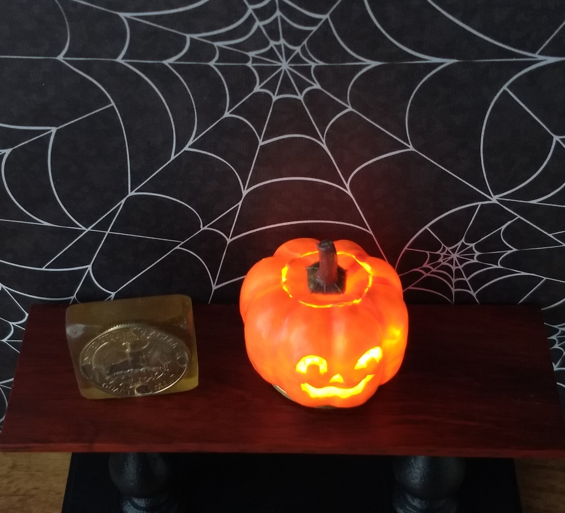 Battery operated miniature light up Jack-O-Lantern Pumpkin LED light for Halloween No external wires REF A Smiley slit eyes