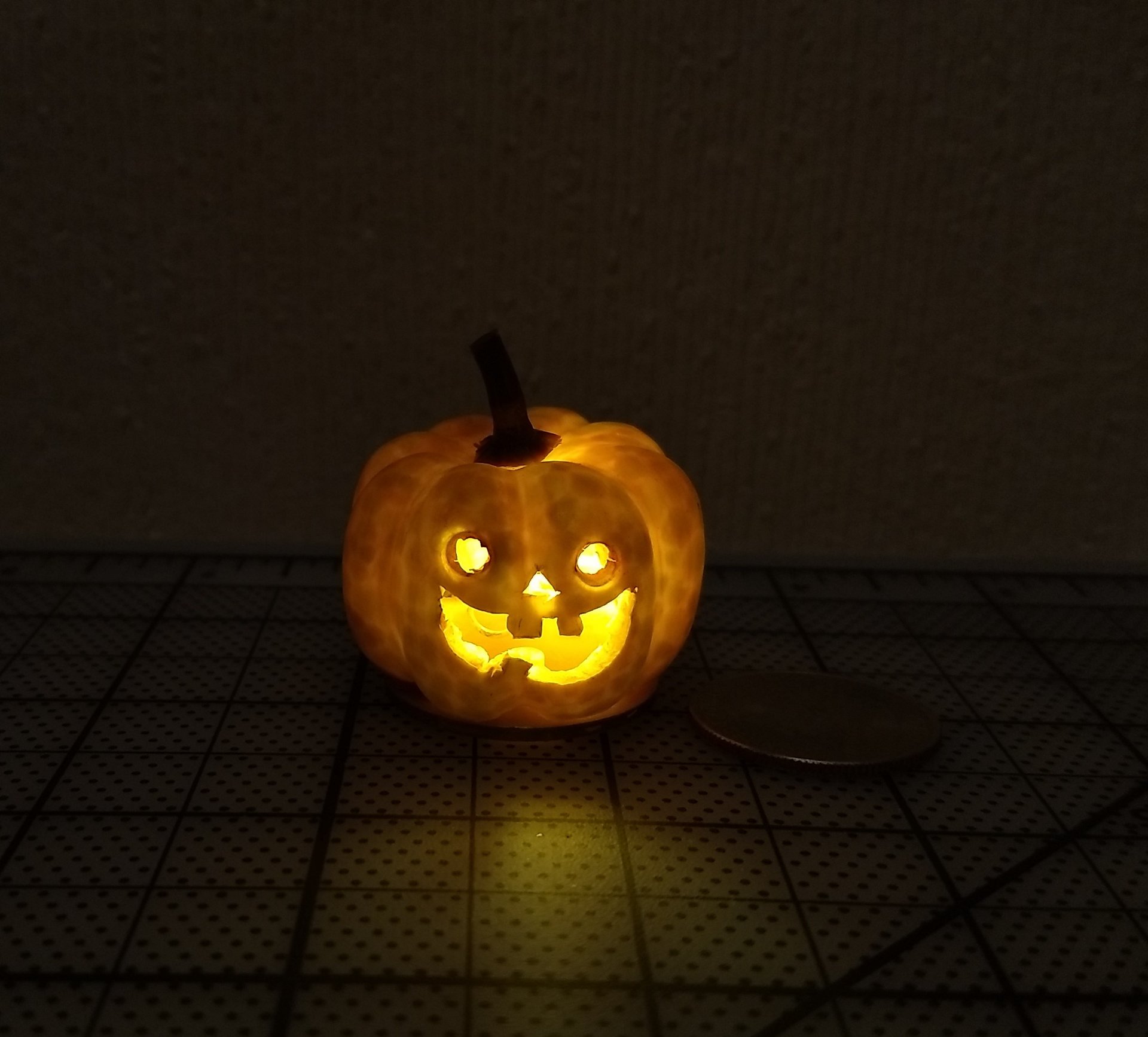 RESERVED Battery operated miniature light up Jack-O-Lantern Pumpkin LED light for Halloween No external wires
