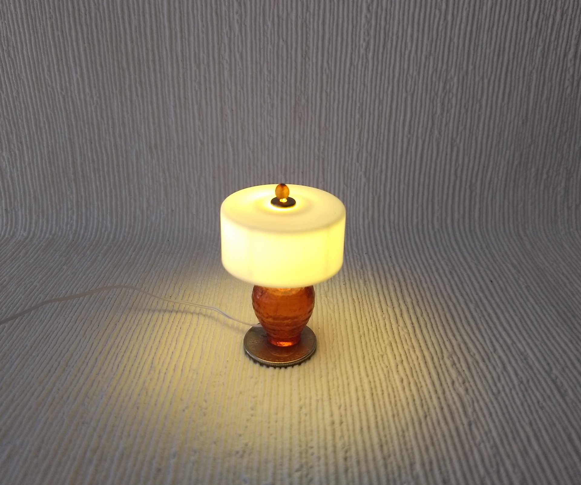 1:12 Dollhouse table lamp white drum shade and clear orange textured vase Minaiture LED lamp with external wires