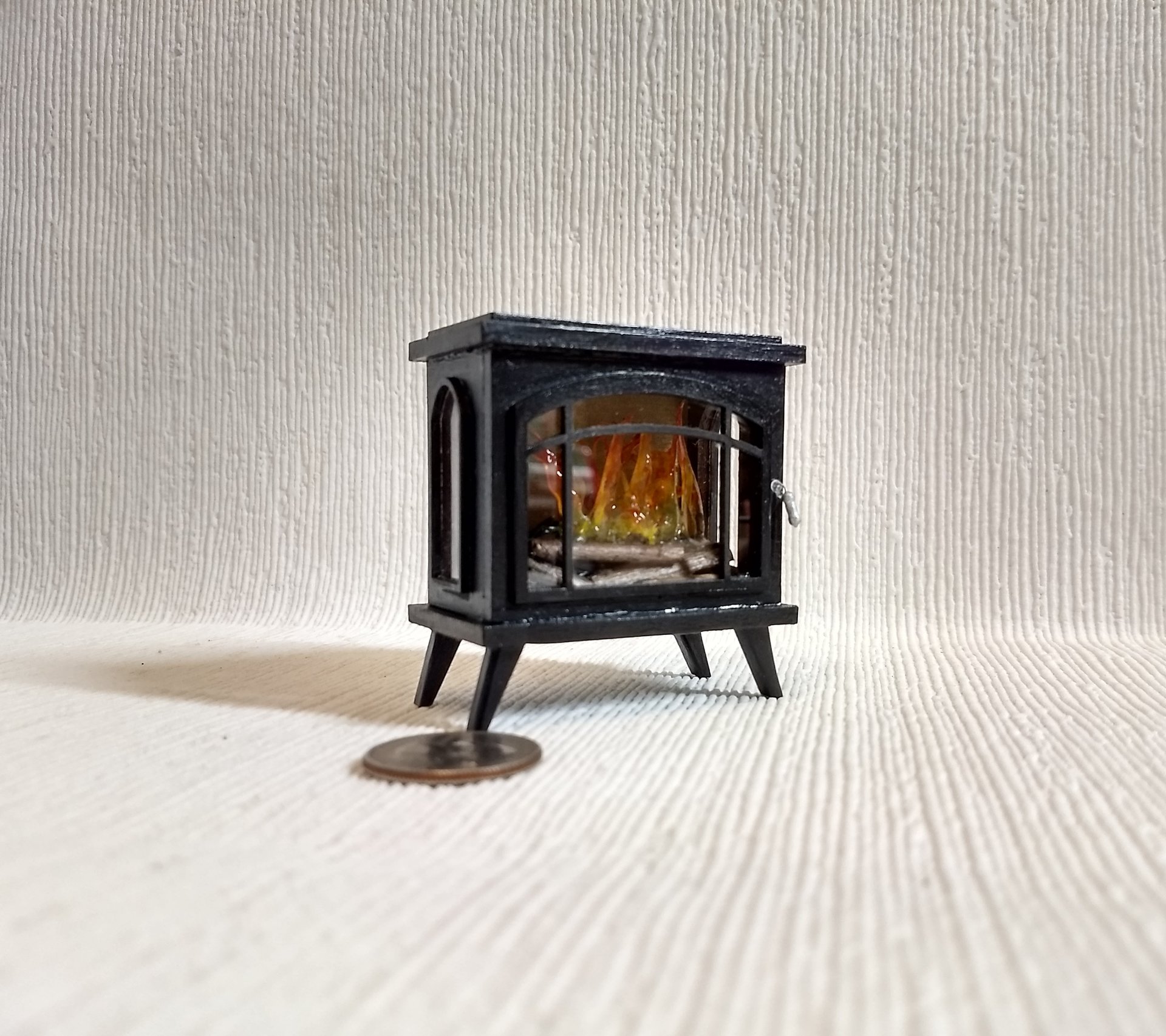 1:12 Dollhouse electric fireplace heater Stove heater with flickering insert Battery operated free standing heater No external wires