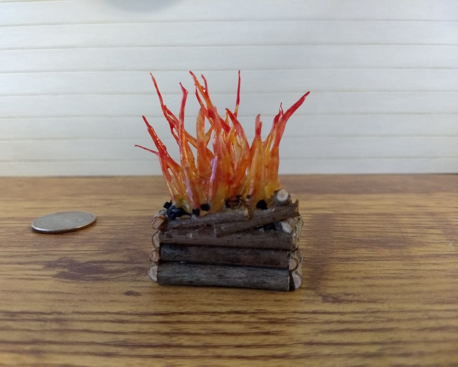 1:12 Dollhouse realistic light up firelogs with flickering flames Battery operated lit logs 1 unit