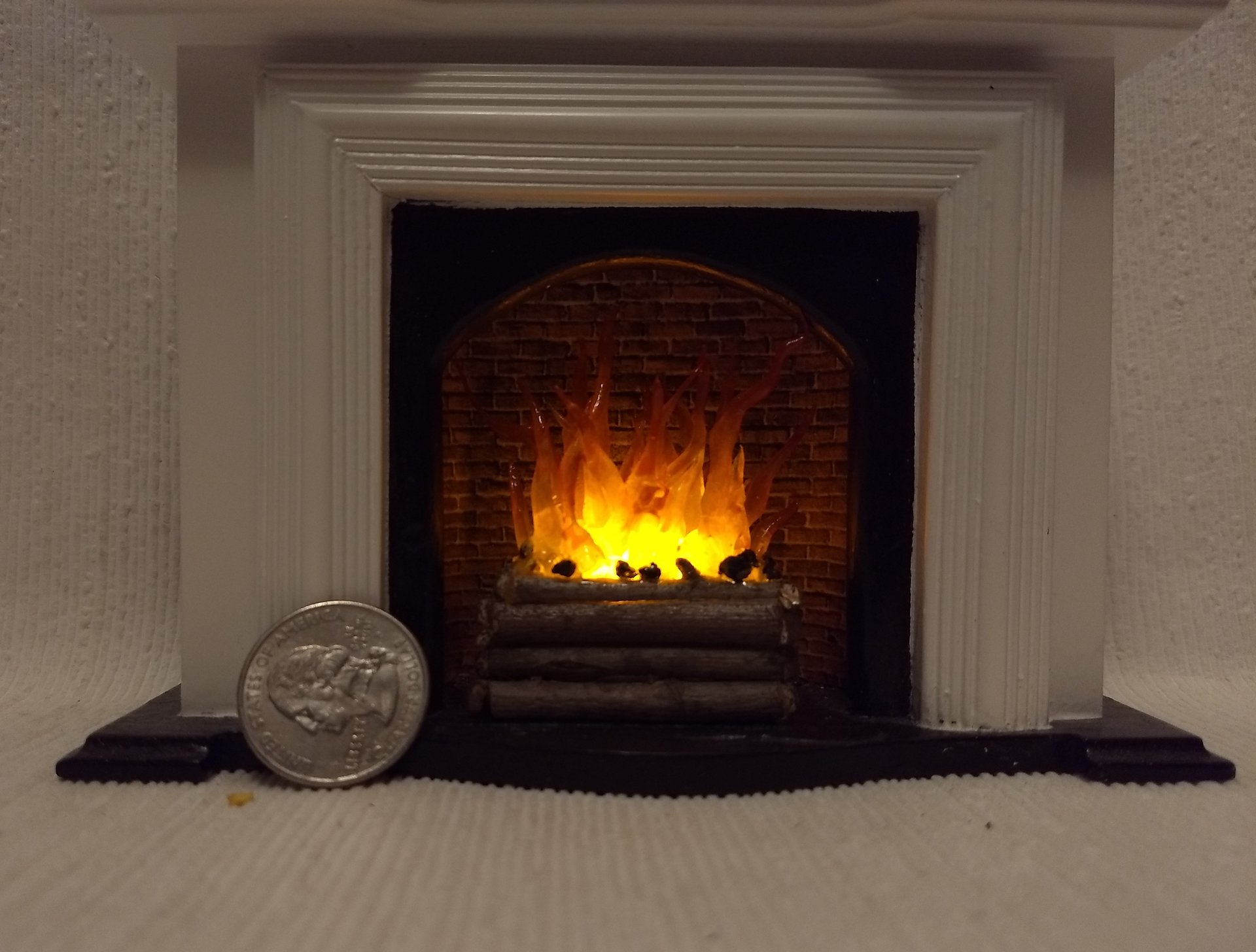 RESERVED 1:12 Dollhouse realistic light up firelogs with flickering flames Battery operated lit logs 1 unit