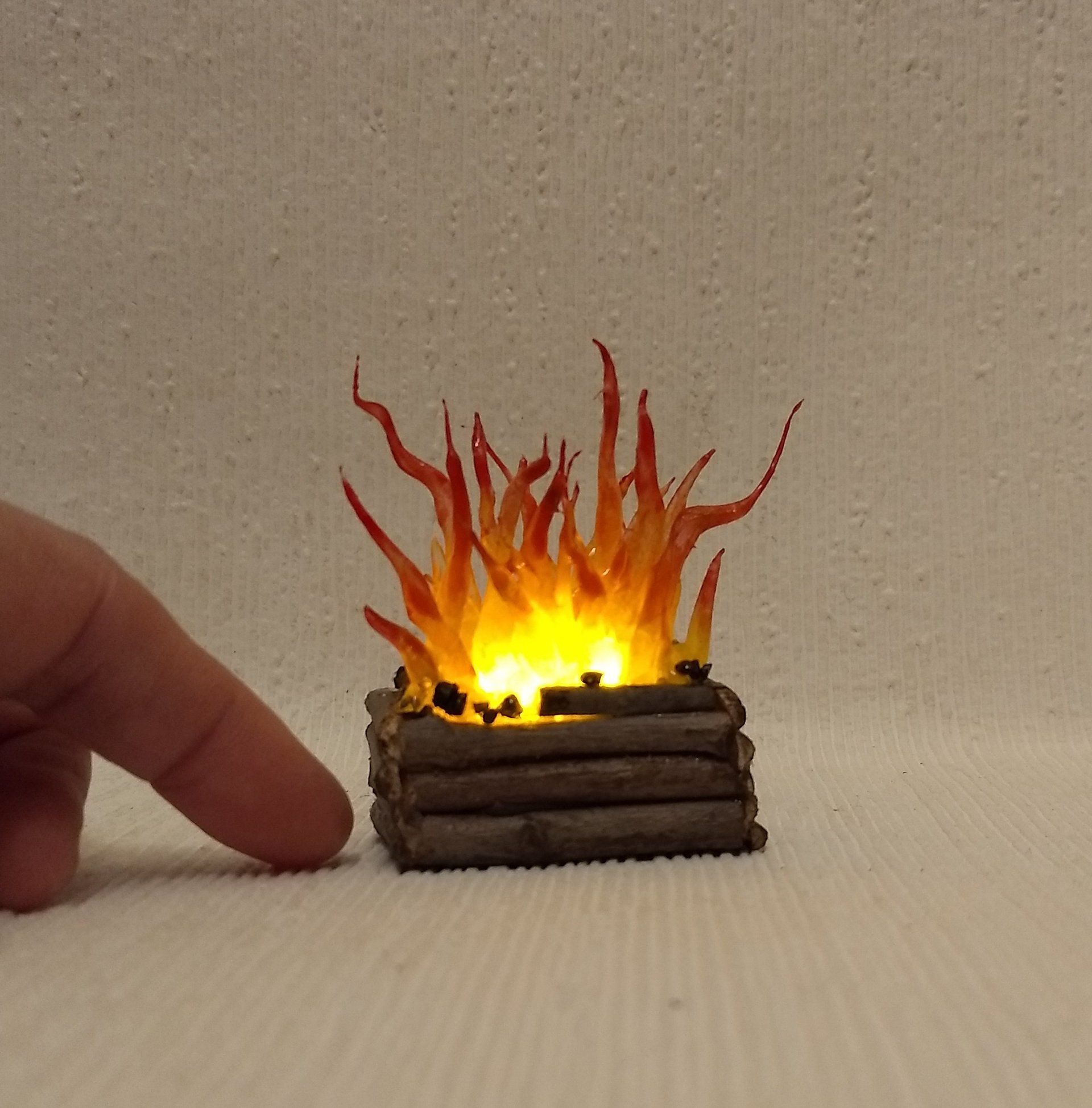 RESERVED 1:12 Dollhouse realistic light up firelogs with flickering flames Battery operated lit logs 1 unit