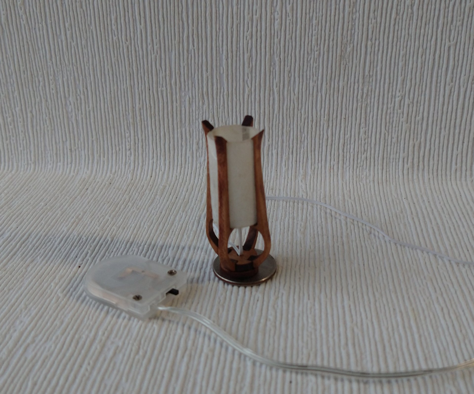 1:12 dollhouse miniature mid-century styled table lamp with sculptural frame made from solid cherry wood Battery operated LED light