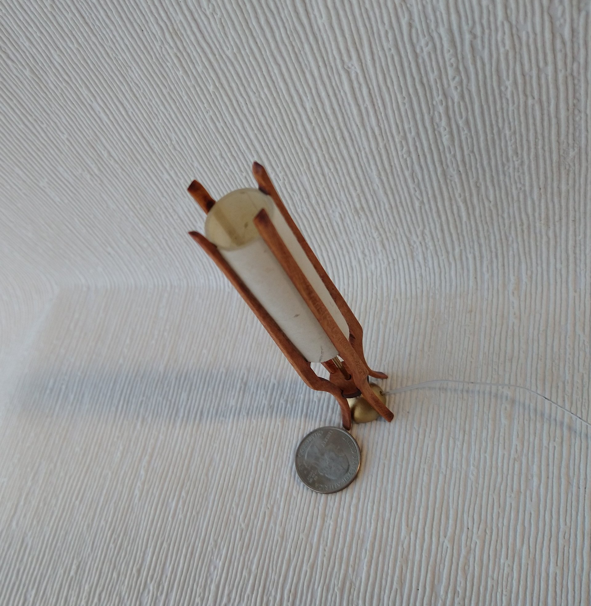 1:12 Dollhouse mid-century styled floor lamps with sculptural legs Battery operated LED miniature lamp