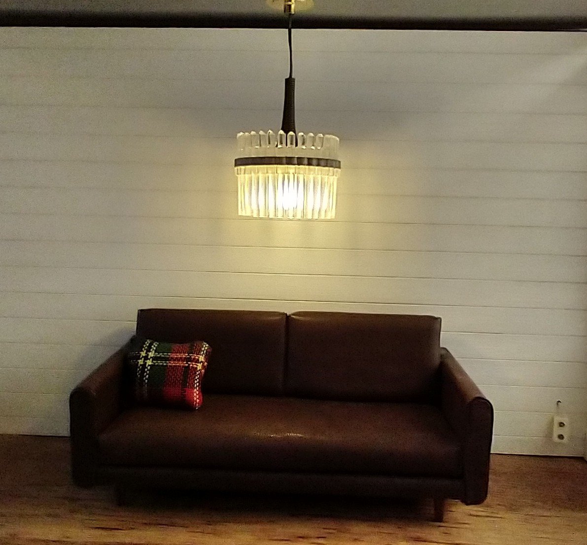 1:12 dollhouse Battery operated chandelier with clear acrylic drum shade Contemporary style chandelier