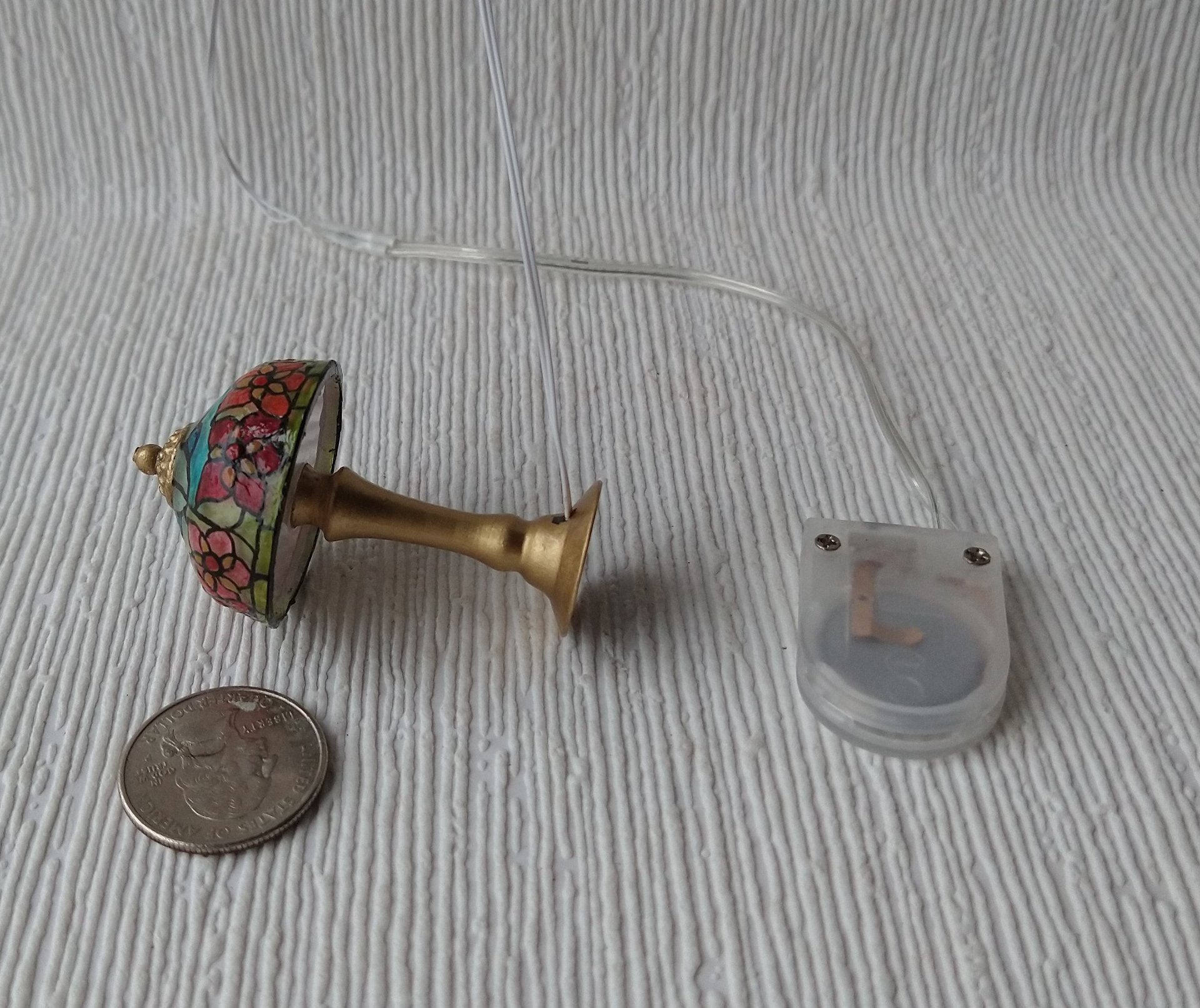 1:12 dollhouse handcrafted faux stained glass table lamp Battery operated miniature LED lamp Tiffany style lamp with external wires