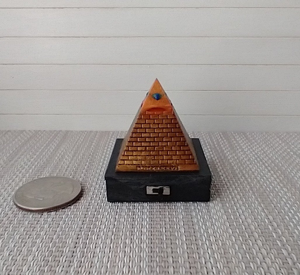 RESERVED Dollhouse miniature Light up Eye of Providence Pyramid Battery operated pyramid light Dollhouse novelty LED light mini home decor