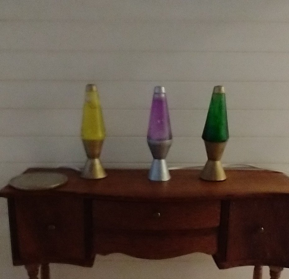 1:12 Dollhouse miniature Handcrafted retro lava lamp Battery operated LED table lamp MCM style with external wires - purple resin